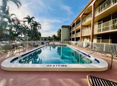 /international/us/100-se-6th-avenue-pompano-beach-fl-110106346036/