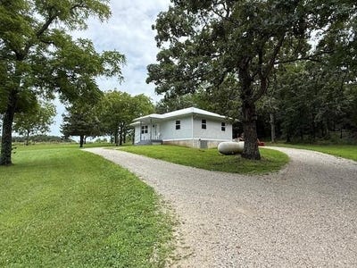 /international/us/3461-s-90th-road-flemington-mo-110099014695/