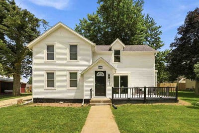/international/us/411-5th-ave-clarence-ia-110109210275/