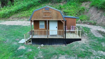 /international/us/boons-camp-ky-110108931393/