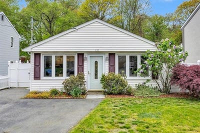 /international/us/120-hobson-avenue-east-providence-ri-110107991328/