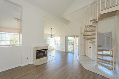 /international/us/7260-calle-cristobal-san-diego-ca-110107928447/