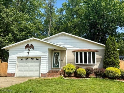 /international/us/34843-lake-shore-boulevard-timberlake-oh-110100918489/