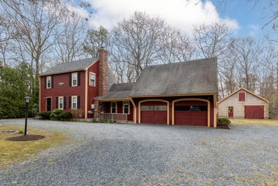 /international/us/10-quaker-meetinghouse-road-east-sandwich-ma-110107787962/