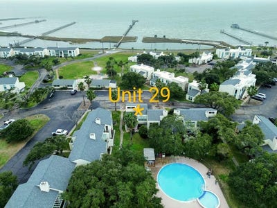 /international/us/2003-n-fulton-beach-rd-rockport-tx-110097636900/
