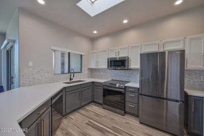 /international/us/8101-n-tucson-national-place-tucson-az-110101405630/