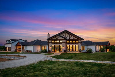 /international/us/645-county-road-4021-savoy-tx-110108296449/
