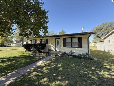 /international/us/805-keast-st-hutchinson-ks-110120459717/
