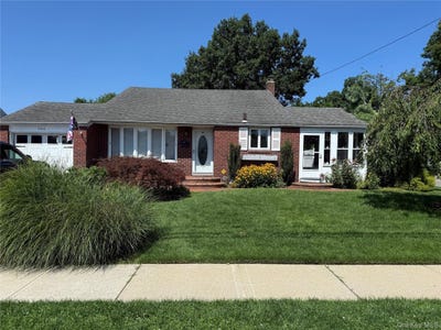 /international/us/244-ocean-avenue-massapequa-park-ny-110110149412/
