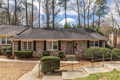 /international/us/2404-northlake-court-ne-atlanta-ga-110106273944/