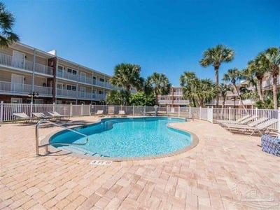 /international/us/710-scenic-hwy-pensacola-fl-110107847641/