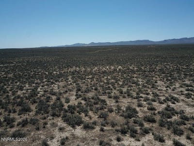 /international/us/4-83-acres-maple-street-elko-nv-110108331185/