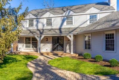 /international/us/21-n-ridge-road-lake-forest-il-110107985373/