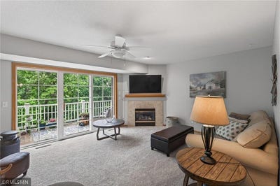 /international/us/13906-glendale-trail-savage-mn-110108797166/