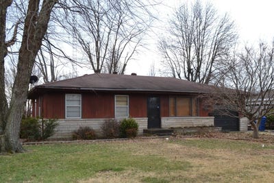 /international/us/407-iris-lane-carmi-il-110105976108/