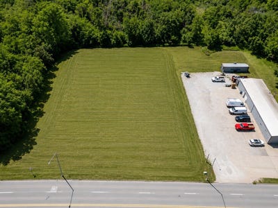 /international/us/711-e-2nd-avenue-indianola-ia-110108575312/