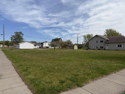 /international/us/19xx-susquehanna-ave-superior-wi-110108491003/
