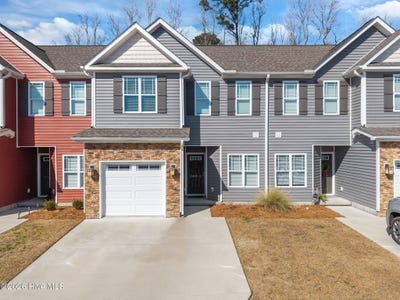 /international/us/1819-fox-den-way-greenville-nc-110106008438/