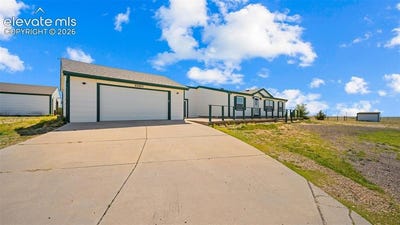 /international/us/33975-highway-94-yoder-co-110108058495/