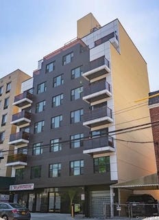 /international/us/14610-35th-avenue-flushing-ny-110109775119/