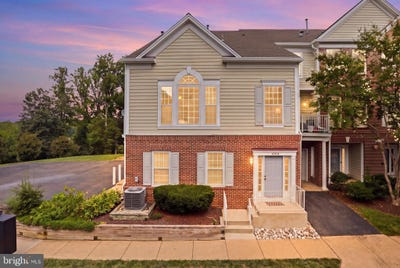 /international/us/6350-hawk-view-court-alexandria-va-110120412357/