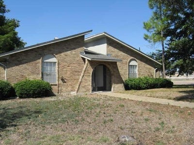 /international/us/203-martin-luther-circle-duncanville-tx-110099086280/