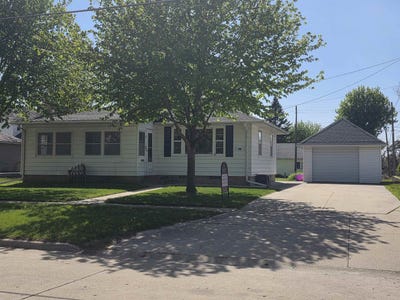 /international/us/307-6th-ave-ne-independence-ia-110108635571/