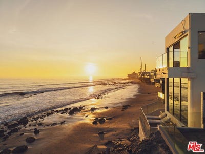 /international/us/24146-malibu-rd-malibu-ca-110107697392/