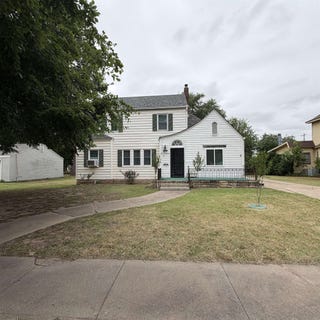 /international/us/115-n-6th-medford-ok-110108207002/