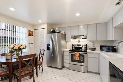 /international/us/1000-colony-point-circle-pembroke-pines-fl-110120082720/