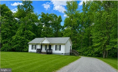 /international/us/105-old-county-road-mineral-va-110108145716/
