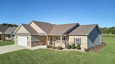 /international/us/32-loraine-way-hurricane-wv-110120418730/
