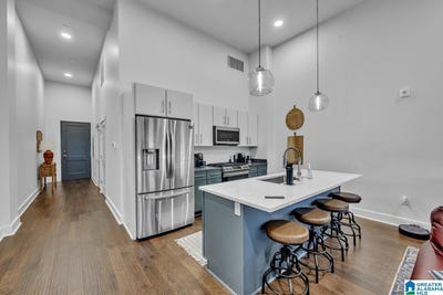 /international/us/1801-2nd-avenue-n-birmingham-al-110099955131/