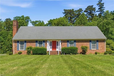 /international/us/104-pine-ave-franklin-va-110108933822/