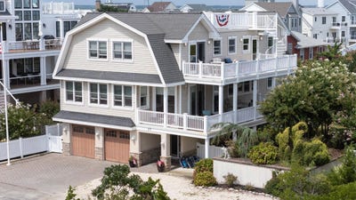 /international/us/17-randolph-avenue-strathmere-nj-110119738581/