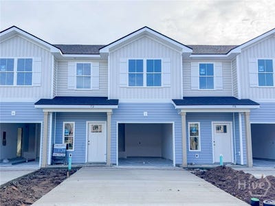 /international/us/72-lincoln-lane-hinesville-ga-110109721665/