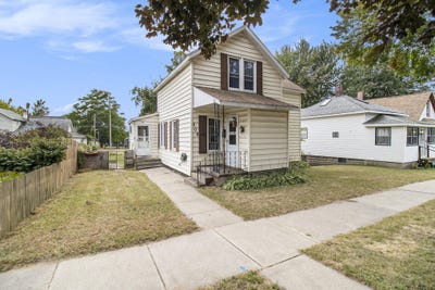 /international/us/408-e-danaher-street-ludington-mi-110101398155/?lang=en
