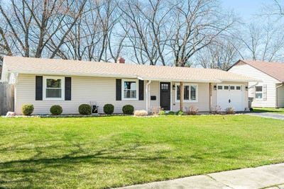 /international/us/15050-holiday-court-orland-park-il-110108609622/