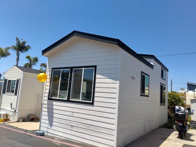 /international/us/1549-n-vulcan-ave-encinitas-ca-110092025622/