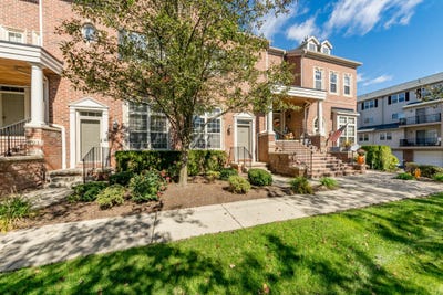 /international/us/695-river-park-village-boulevard-northville-mi-110104967481/