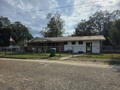 /international/us/22594-w-eighth-avenue-florala-al-110103573769/