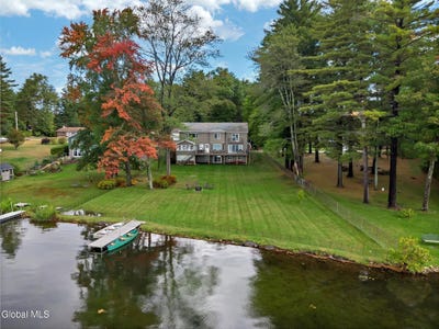 /international/us/9-reardon-rd-extension-queensbury-ny-110106491594/