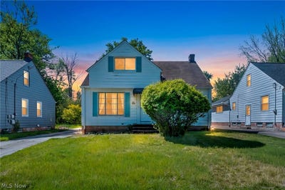 /international/us/15812-grant-avenue-maple-heights-oh-110108226253/