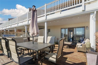 /international/us/61-w-tiana-road-hampton-bays-ny-110106340467/