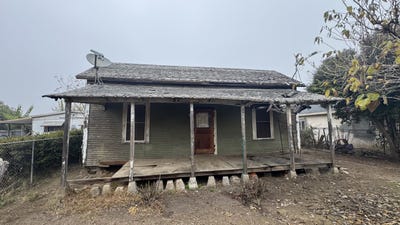 /international/us/19714-avenue-195-strathmore-ca-110096217715/