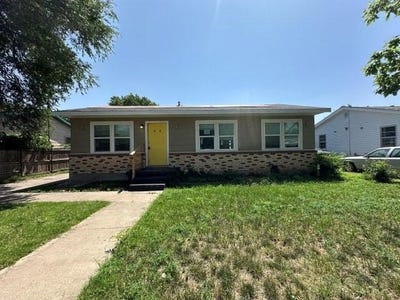 /international/us/216-peach-avenue-dumas-tx-110101267165/