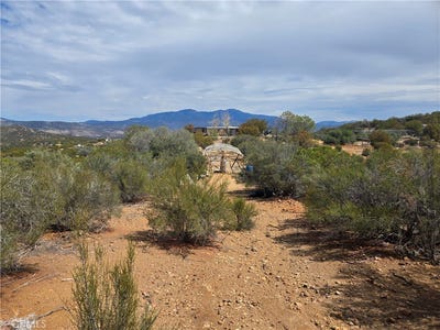 /international/us/59401-trails-end-lane-anza-ca-110102406487/