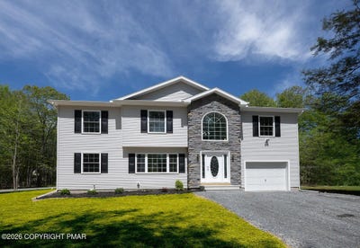 /international/us/242-pecan-terrace-tobyhanna-pa-110108608032/