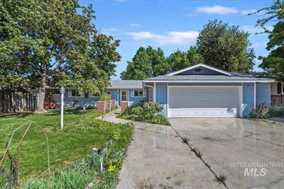/international/us/418-w-maple-st-caldwell-id-110107719585/