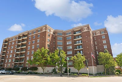/international/us/201-n-vail-avenue-arlington-heights-il-110108387122/